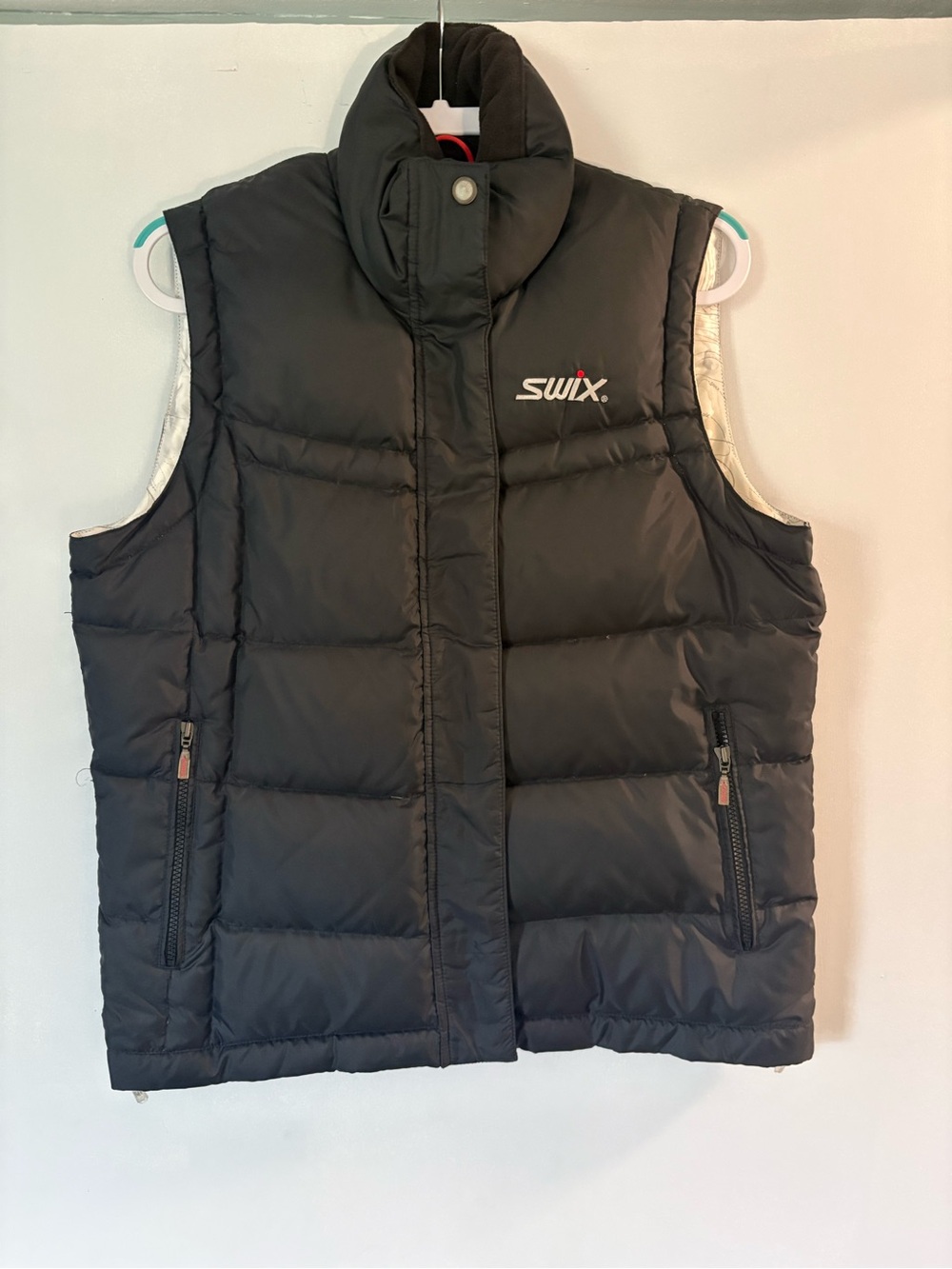 Swix Womens Black Quilted Puffer Vest - Insulated Sleeveless Jacket
